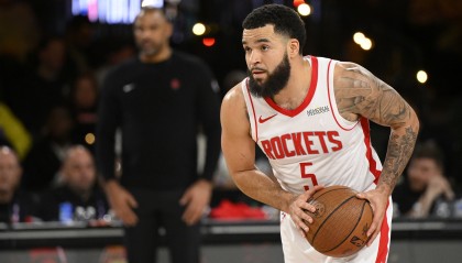 贝弗利谈火箭本季的成功：GM&amp;乌度卡&amp;范乔丹&amp;医疗团队是四功臣